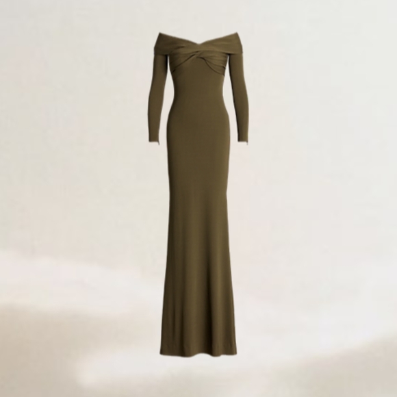 Ralph Lauren Purple Label Dresses & Skirts - Aletta Jersey Evening Dress. Ralph Lauren Collection.